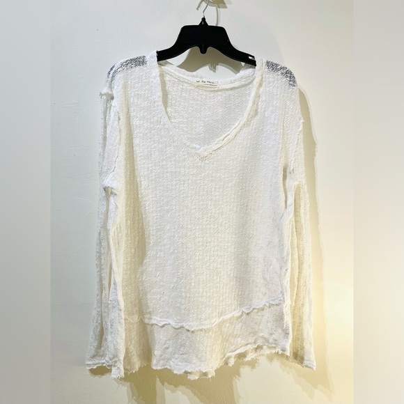 We The Free Free People Ocean Air Hacci Pullover in White Size XS Oversized - Picture 2 of 6